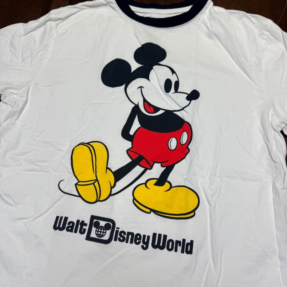 Disney T-Shirt Womens Medium White Mickey Mouse Walt Disney World Ringer Tee